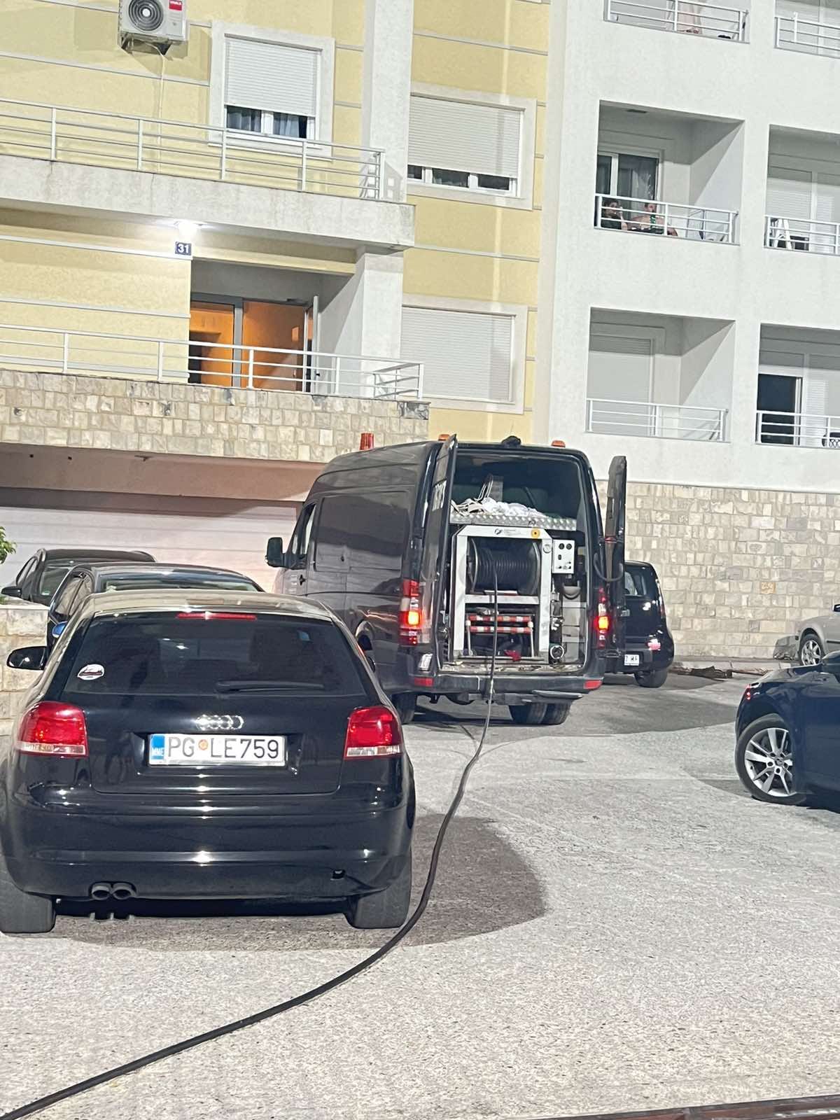 Hidrojet mašina 27HP, sopstvena oprema